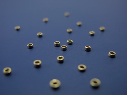 BAÑO ORO 18K Grapas 2mm (25 pzas)